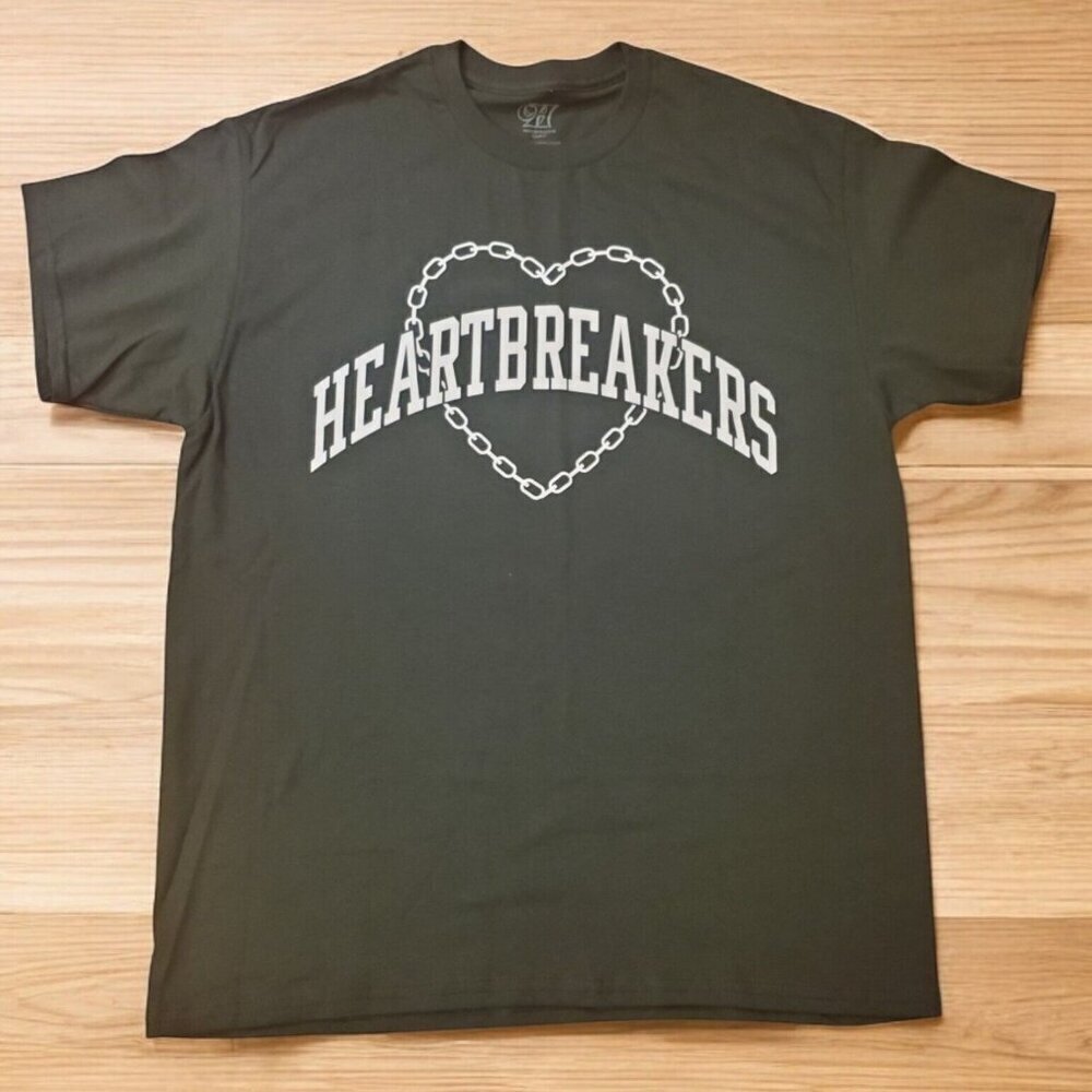 Heartbreakers Club Shirt‎ Men's Size Large Dark Green Chained Heart Graphic NWOT